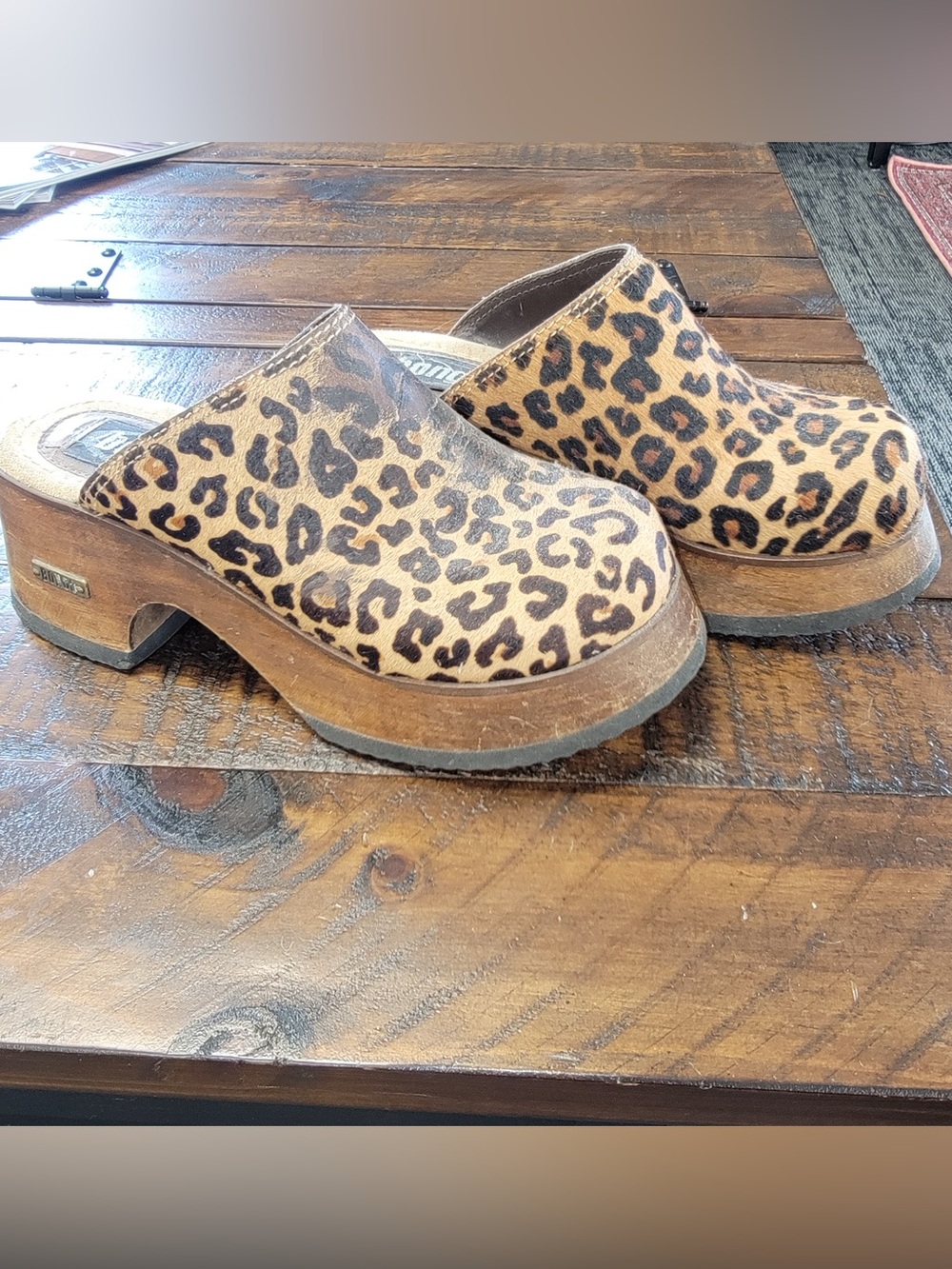 Vintage calf hair clogs